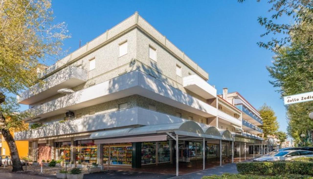 Apartament In 24632